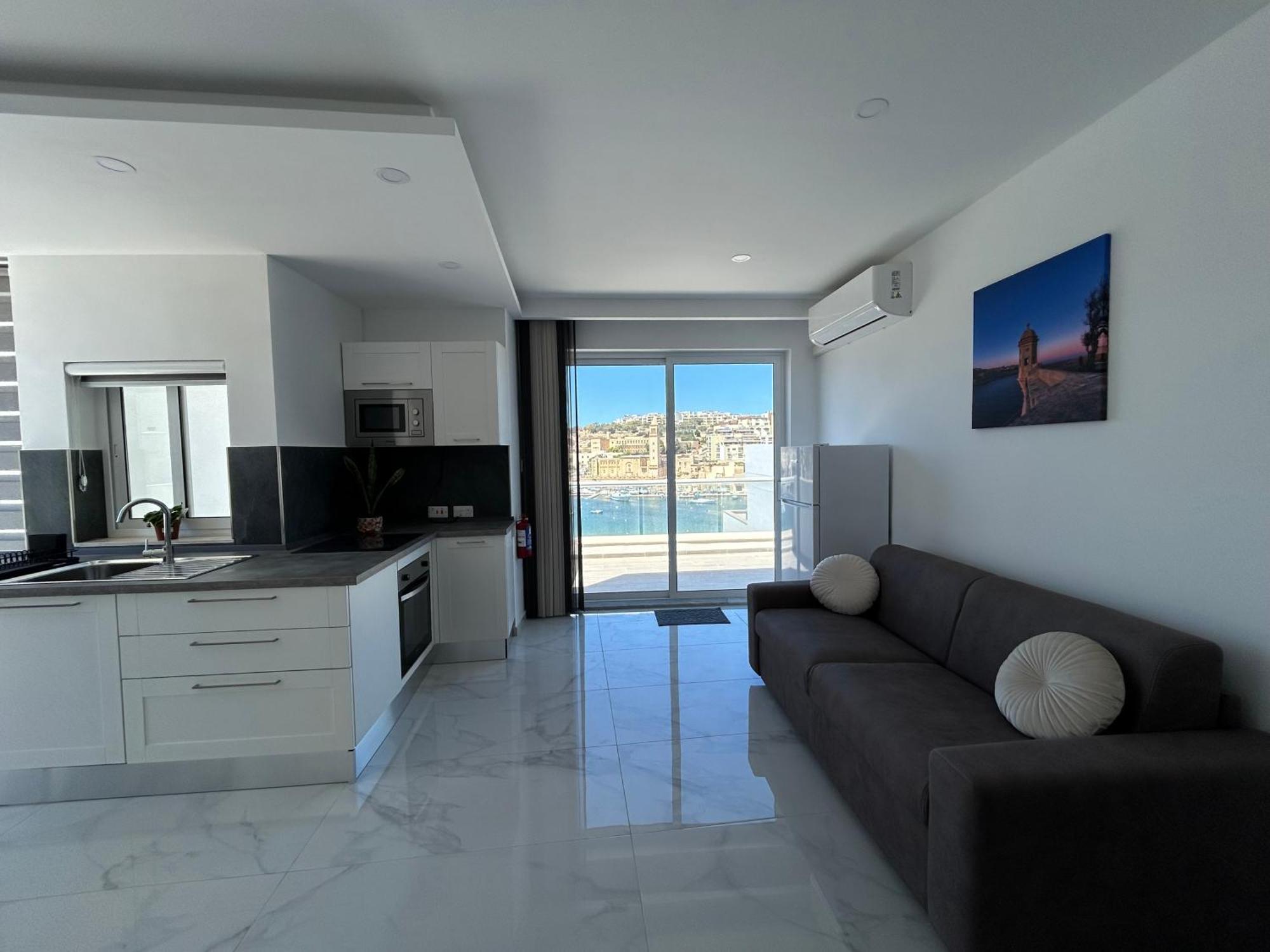Seaview Setters Penthouse Apartment Marsaskala